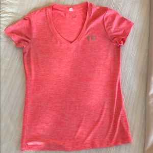 Short sleeved Under Armour top